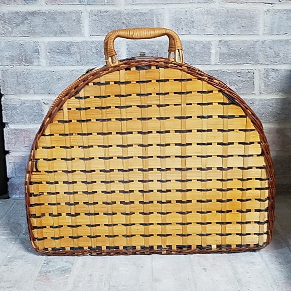 Other - ✔out this new LISTING ✔Picnic Basket